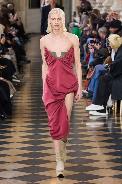 Look 63